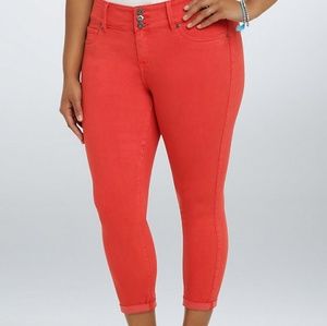 TORRID CROPPED JEGGINGS